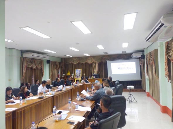 ประชุมคณะกรรมการกองทุนหลักประกันสุขภาพเทศบาลตำบลคลองปราบ ครั้งที่ 1 ประจำปีงบประมาณ 2569 
วันที่ 27 ตุลาคม พ.ศ.2568 ณ ห้องประชุมเทศบาลตำบลคลองปราบ